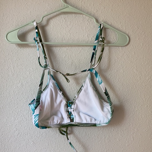 Top - Picture 2 of 2